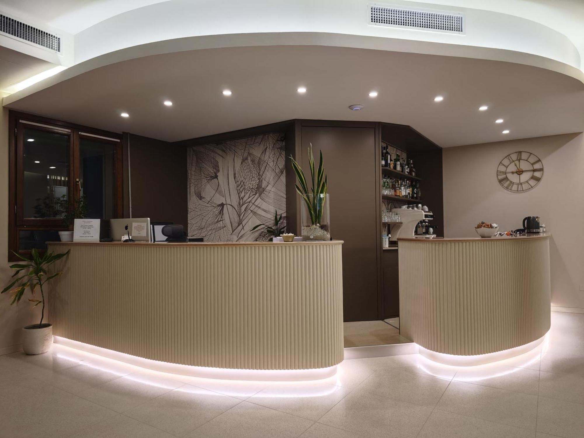 Albergo Grappolo D'Oro Montebelluna Zewnętrze zdjęcie