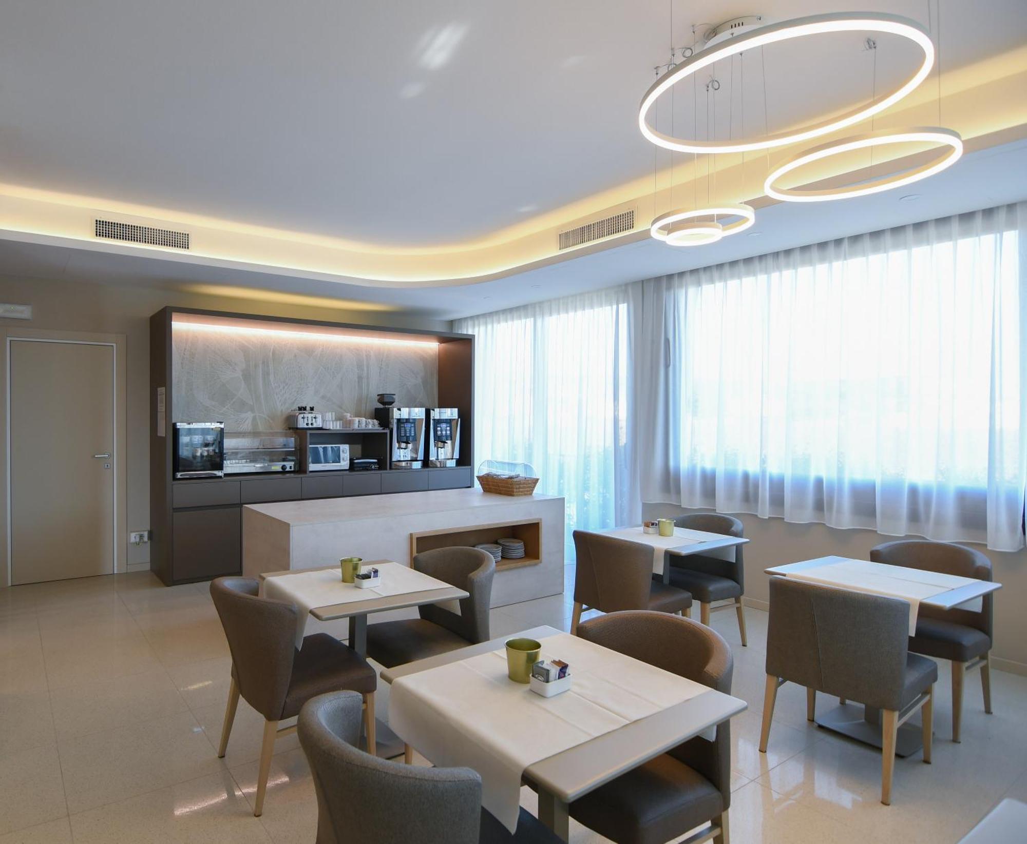 Albergo Grappolo D'Oro Montebelluna Zewnętrze zdjęcie