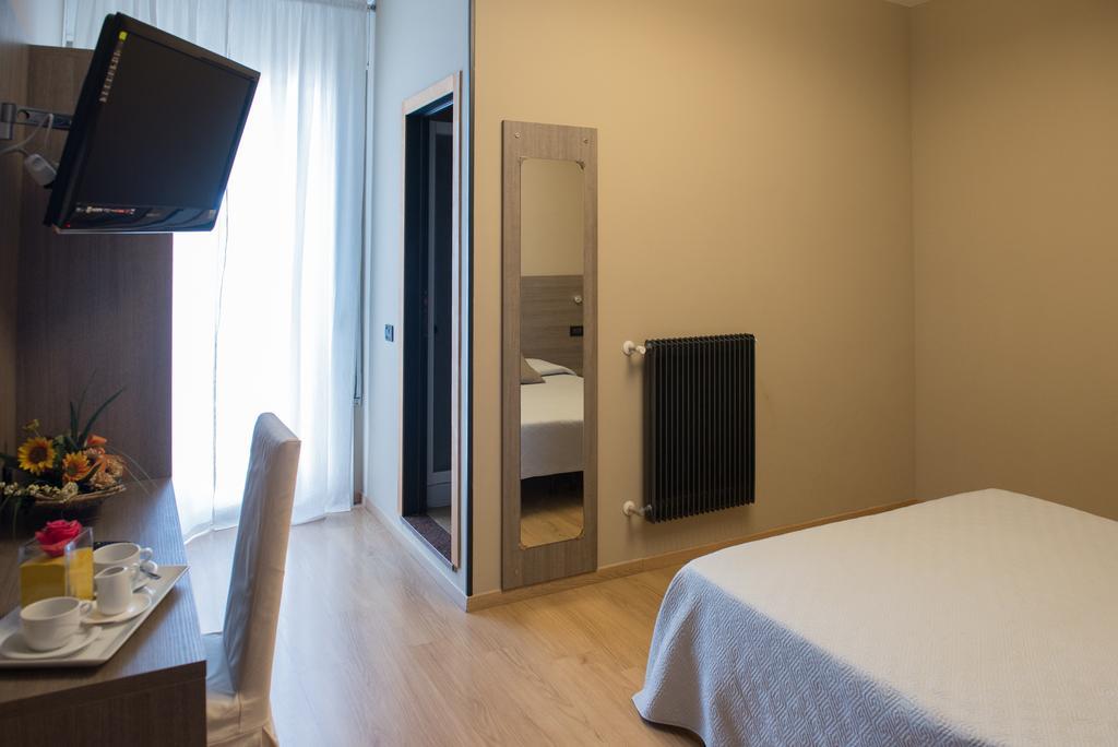 Albergo Grappolo D'Oro Montebelluna Zewnętrze zdjęcie